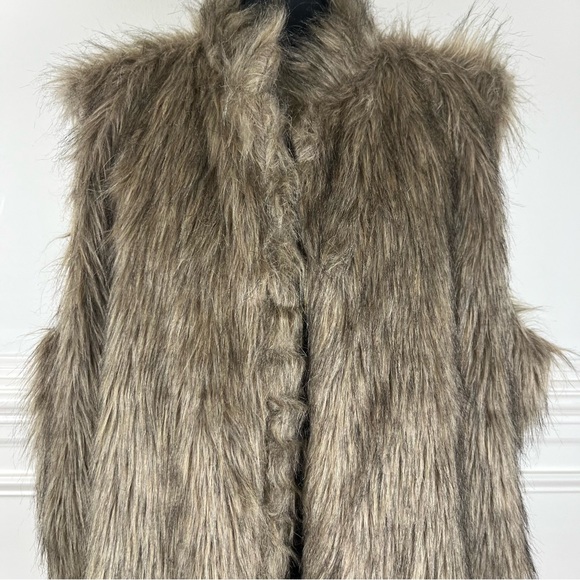 Rouge Collection Faux Fur Vest Brown Size 2X - Picture 2 of 7
